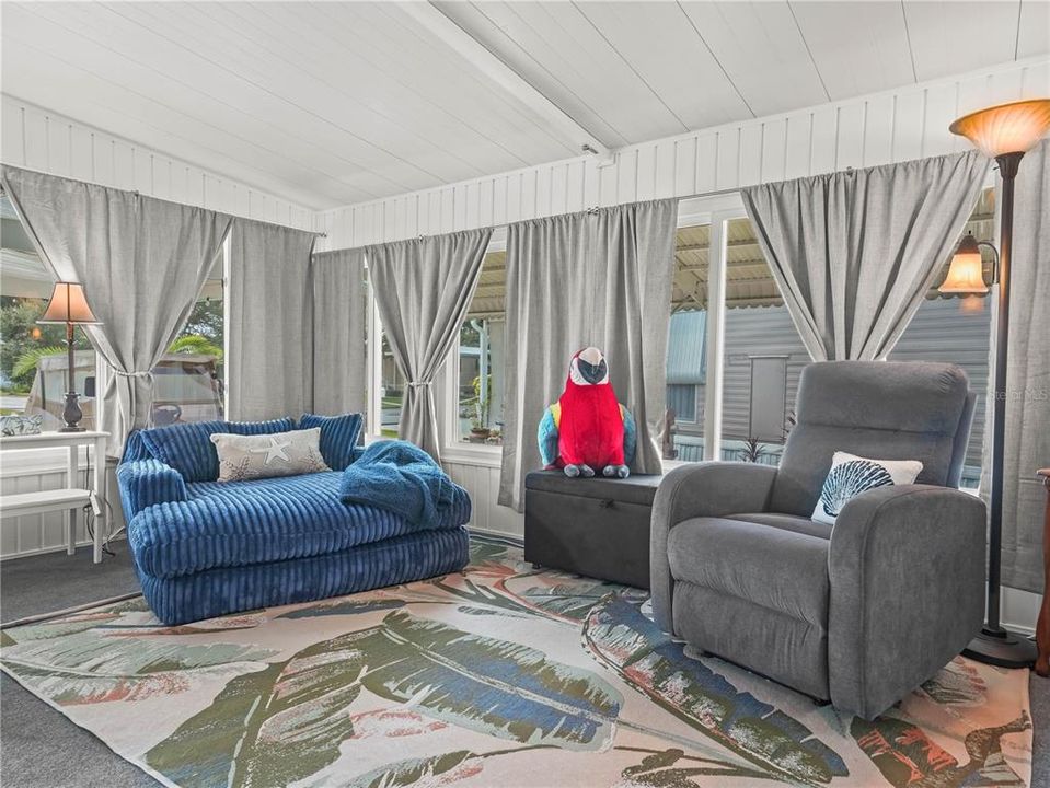 待售: $132,900 (1 贝兹, 1 浴室, 780 平方英尺)