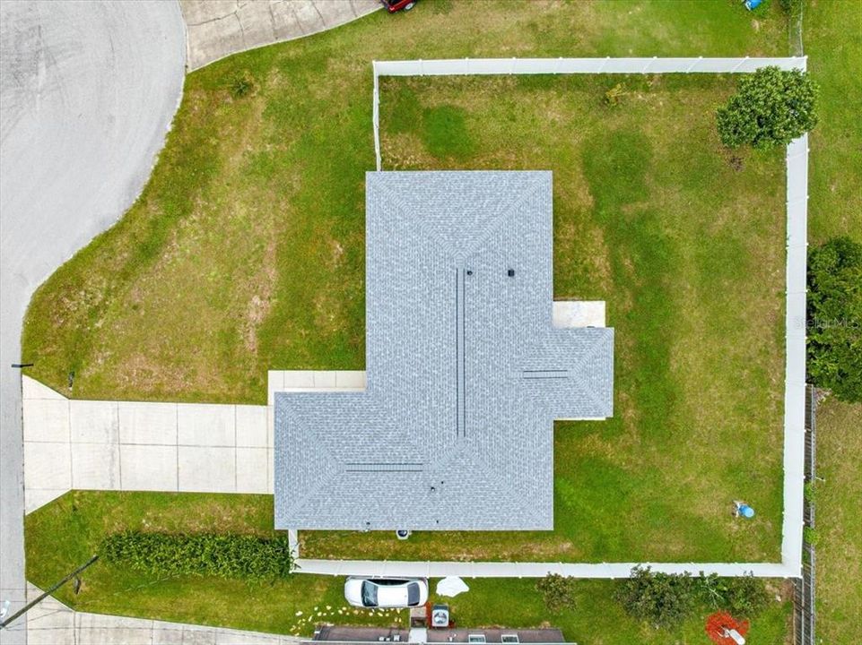 Activo con contrato: $264,000 (3 camas, 2 baños, 1441 Pies cuadrados)