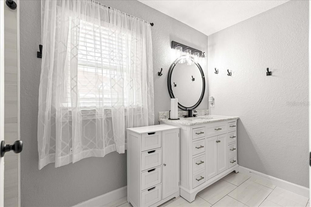 Activo con contrato: $264,000 (3 camas, 2 baños, 1441 Pies cuadrados)