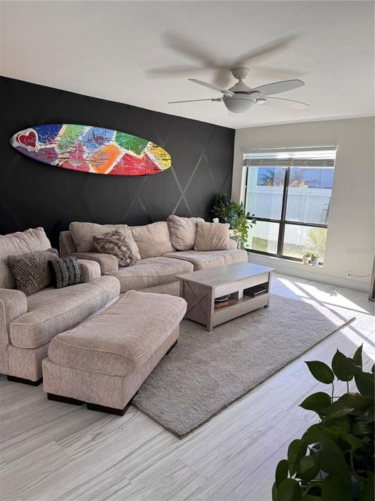 For Rent: $3,000 (2 beds, 2 baths, 1040 Square Feet)