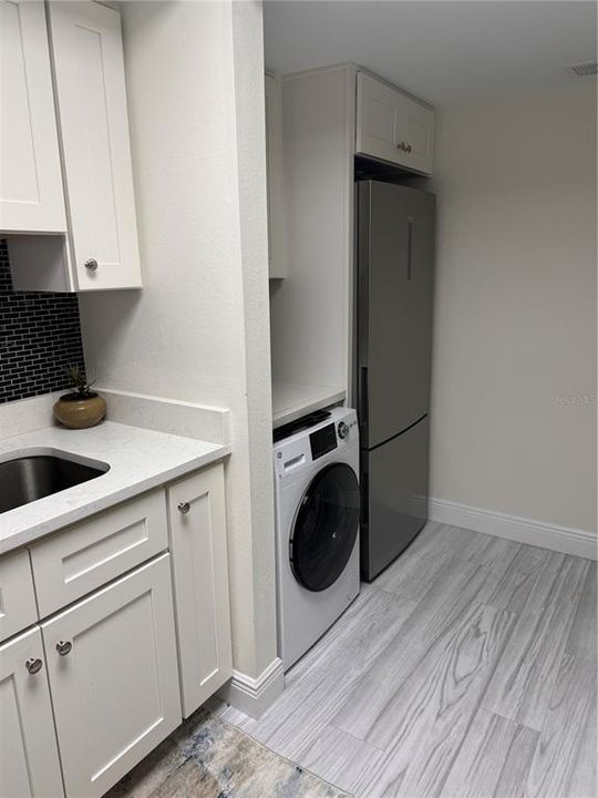 For Rent: $3,000 (2 beds, 2 baths, 1040 Square Feet)