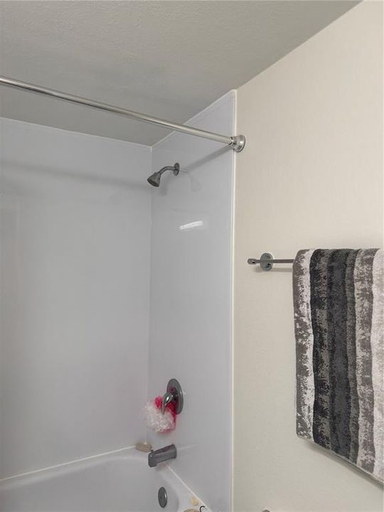 For Rent: $3,000 (2 beds, 2 baths, 1040 Square Feet)