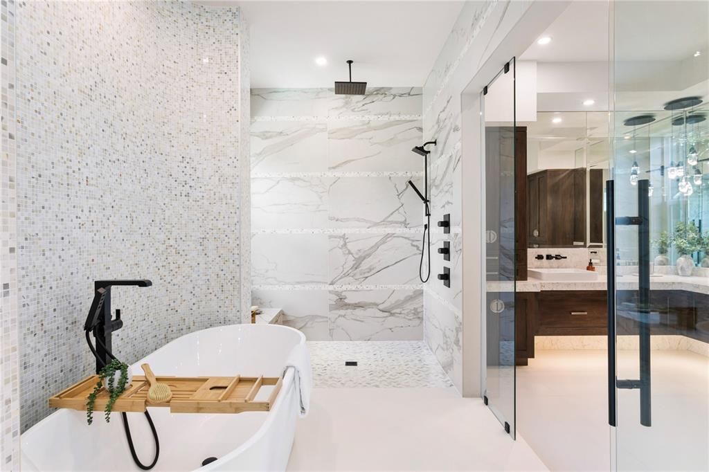 For Sale: $4,495,000 (5 beds, 6 baths, 6584 Square Feet)