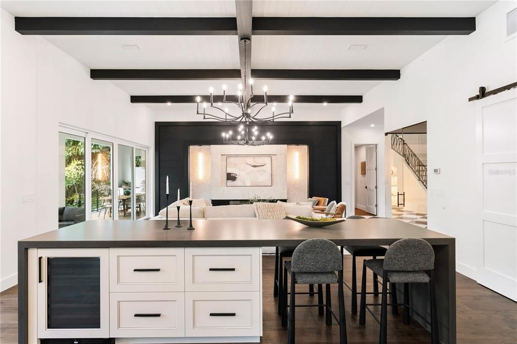 For Sale: $4,495,000 (5 beds, 6 baths, 6584 Square Feet)