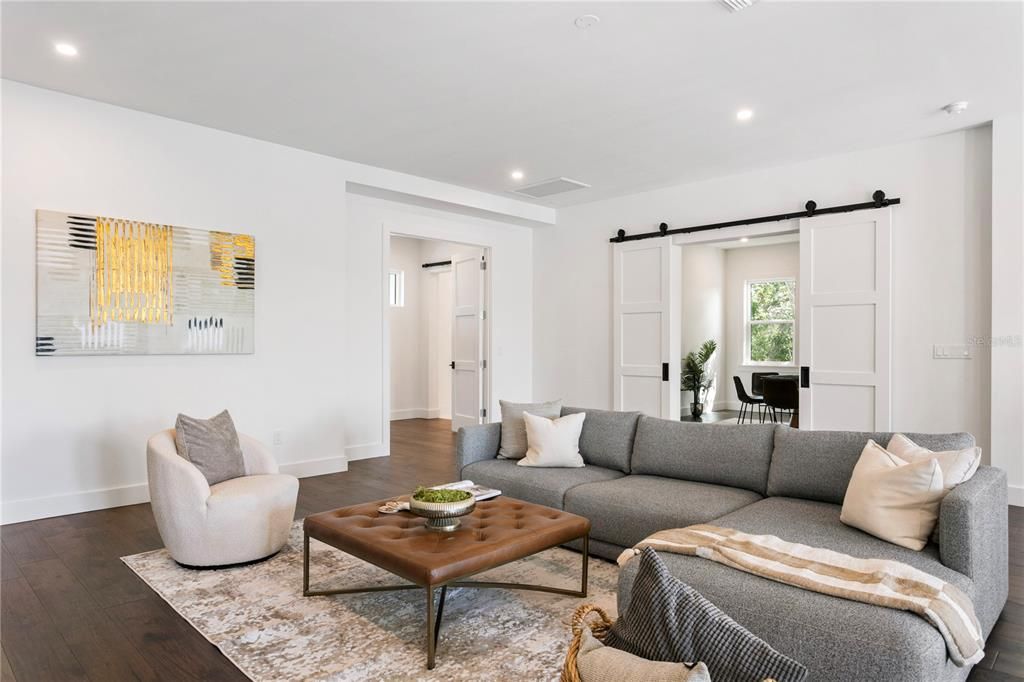 For Sale: $4,495,000 (5 beds, 6 baths, 6584 Square Feet)