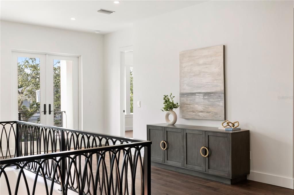 For Sale: $4,495,000 (5 beds, 6 baths, 6584 Square Feet)