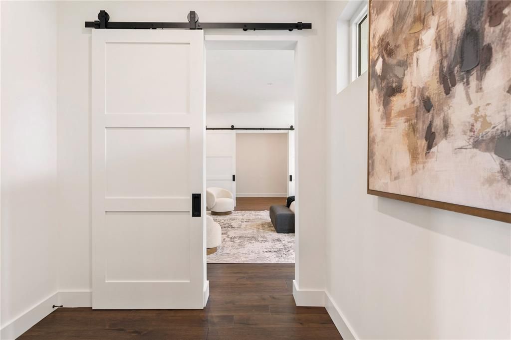 For Sale: $4,495,000 (5 beds, 6 baths, 6584 Square Feet)