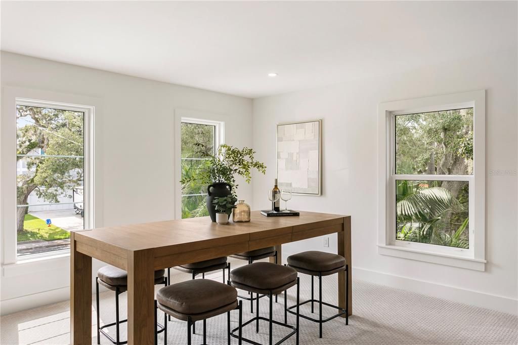 For Sale: $4,495,000 (5 beds, 6 baths, 6584 Square Feet)