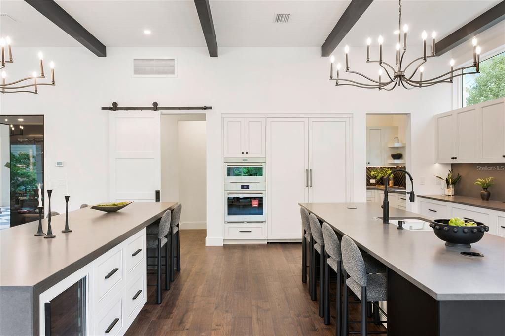 For Sale: $4,495,000 (5 beds, 6 baths, 6584 Square Feet)