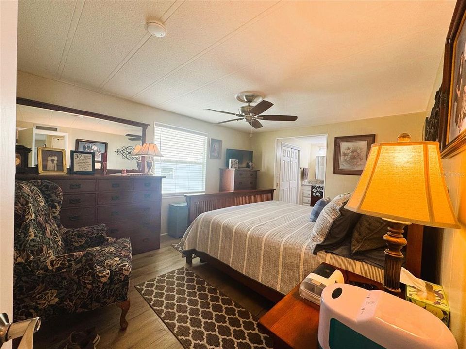 En Venta: $189,000 (2 camas, 2 baños, 1216 Pies cuadrados)