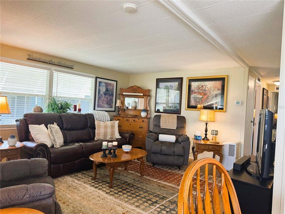 En Venta: $189,000 (2 camas, 2 baños, 1216 Pies cuadrados)