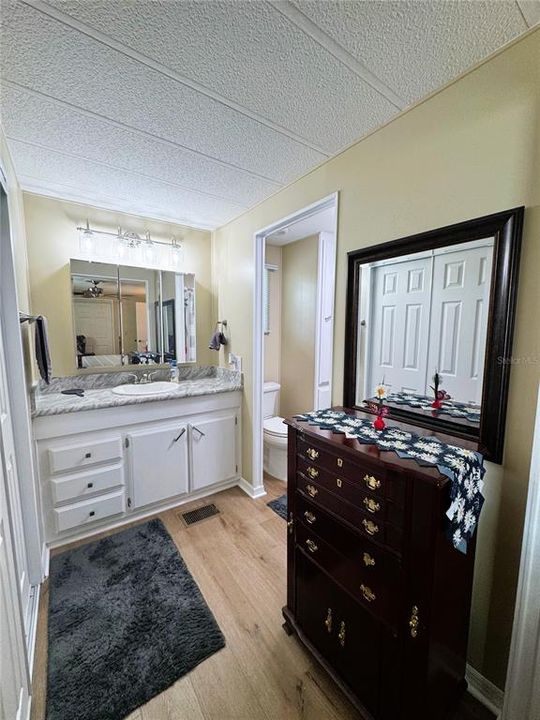 En Venta: $189,000 (2 camas, 2 baños, 1216 Pies cuadrados)