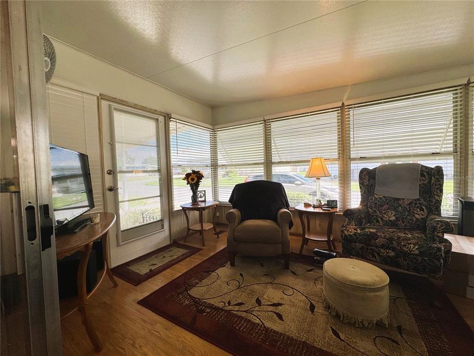 En Venta: $189,000 (2 camas, 2 baños, 1216 Pies cuadrados)