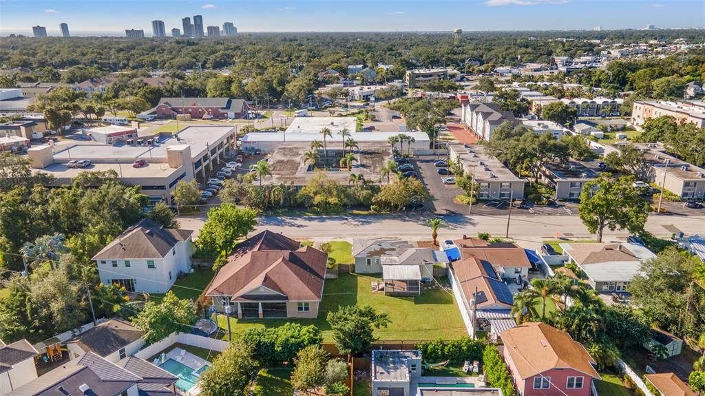 待售: $479,000 (2 贝兹, 1 浴室, 962 平方英尺)