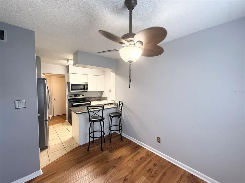 En Renta: $1,350 (1 camas, 1 baños, 727 Pies cuadrados)