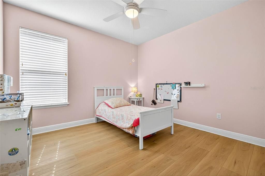 На продажу: $699,000 (5 спален, 4 ванн, 3261 Квадратных фут)