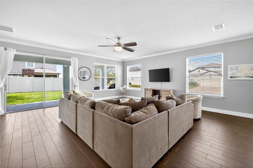 На продажу: $699,000 (5 спален, 4 ванн, 3261 Квадратных фут)