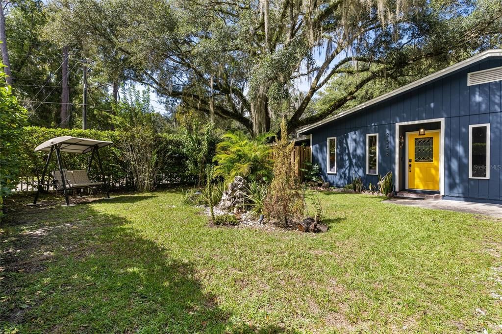 Active With Contract: $299,900 (3 beds, 3 baths, 1505 Square Feet)