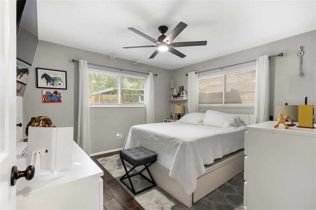 Active With Contract: $299,900 (3 beds, 3 baths, 1505 Square Feet)