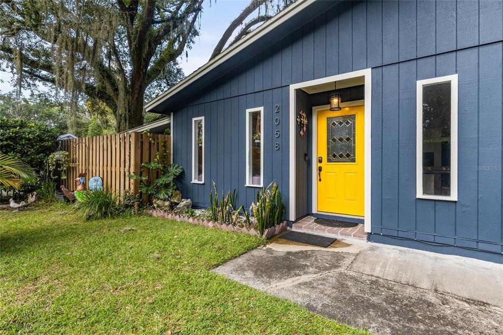 Active With Contract: $299,900 (3 beds, 3 baths, 1505 Square Feet)