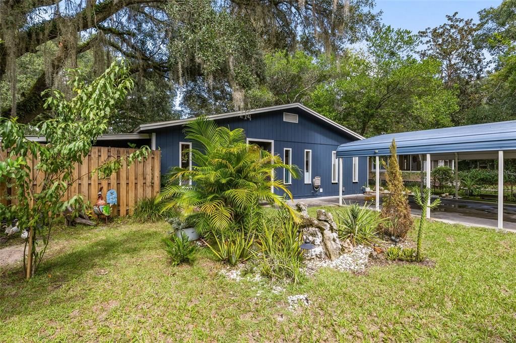 Active With Contract: $299,900 (3 beds, 3 baths, 1505 Square Feet)