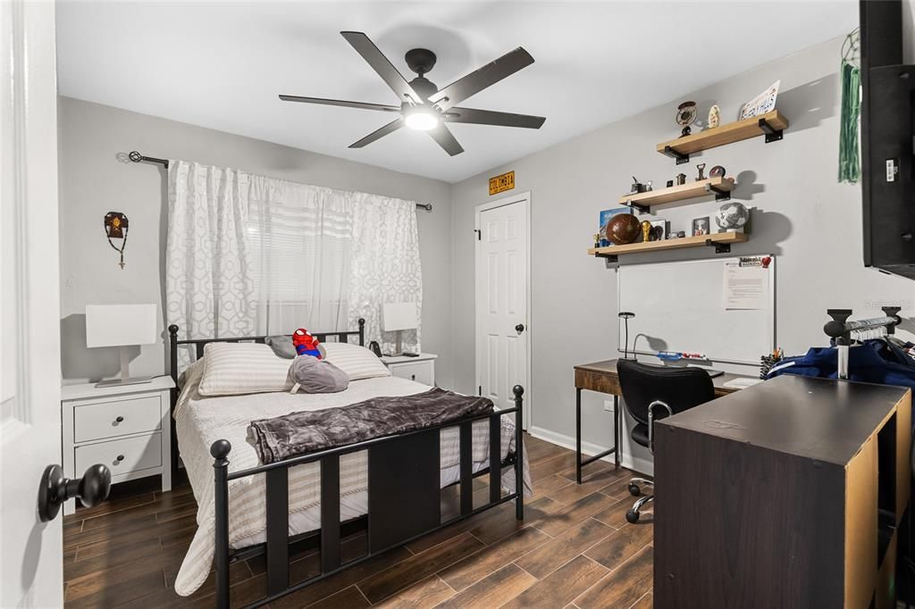 Active With Contract: $299,900 (3 beds, 3 baths, 1505 Square Feet)