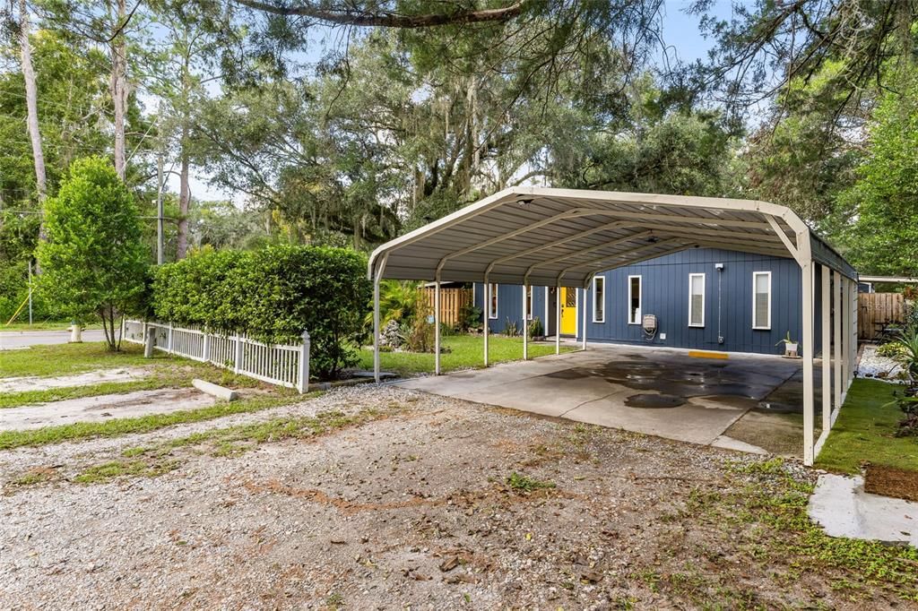 Active With Contract: $299,900 (3 beds, 3 baths, 1505 Square Feet)