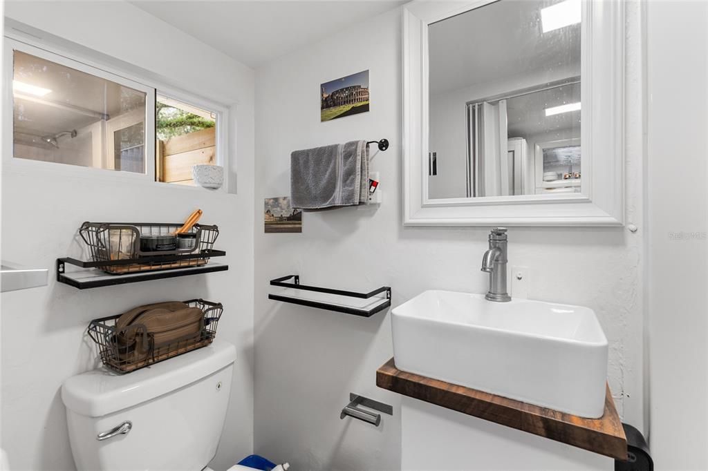 Active With Contract: $299,900 (3 beds, 3 baths, 1505 Square Feet)