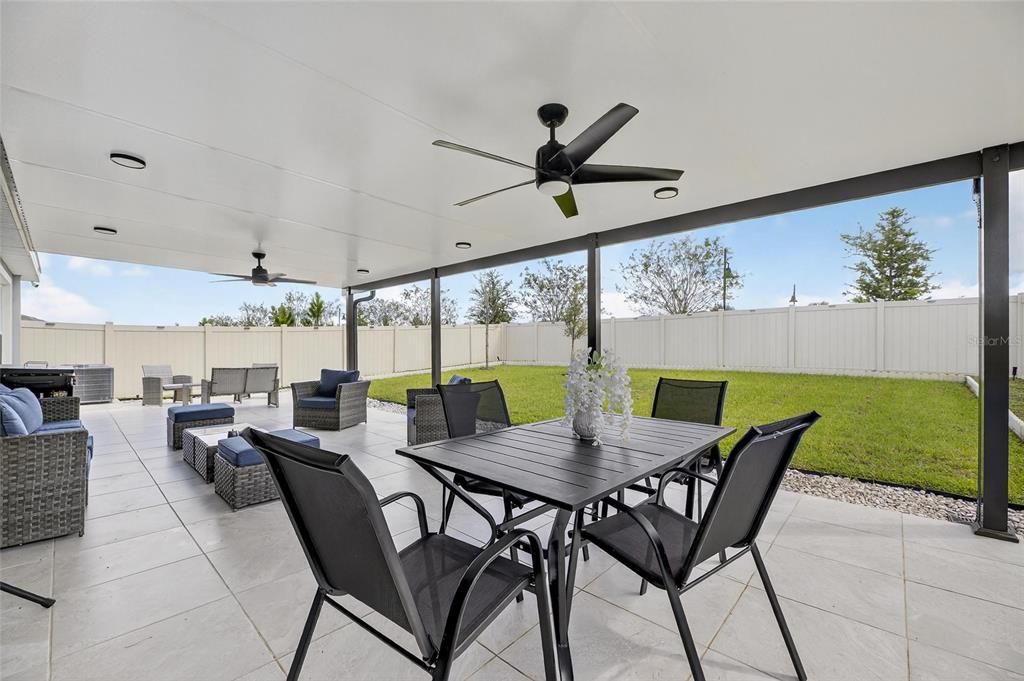 Под контрактом: $369,000 (4 спален, 2 ванн, 1846 Квадратных фут)