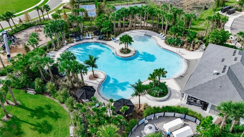 Под контрактом: $369,000 (4 спален, 2 ванн, 1846 Квадратных фут)