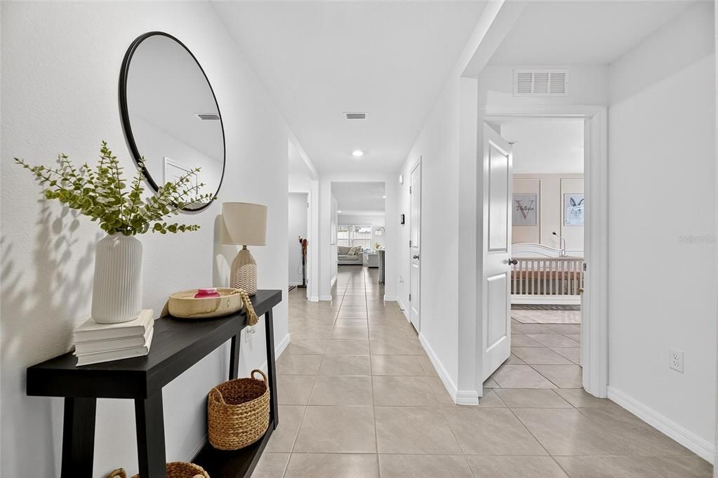 Под контрактом: $369,000 (4 спален, 2 ванн, 1846 Квадратных фут)