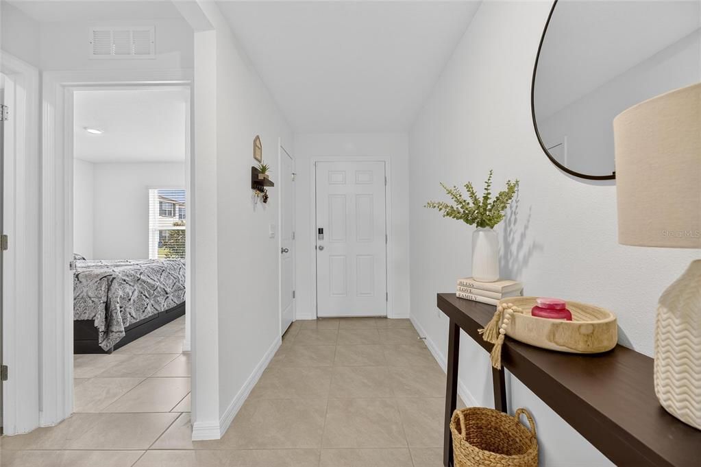 Под контрактом: $369,000 (4 спален, 2 ванн, 1846 Квадратных фут)