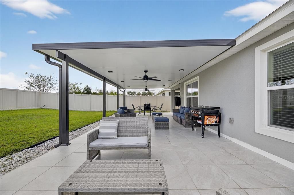 Под контрактом: $369,000 (4 спален, 2 ванн, 1846 Квадратных фут)