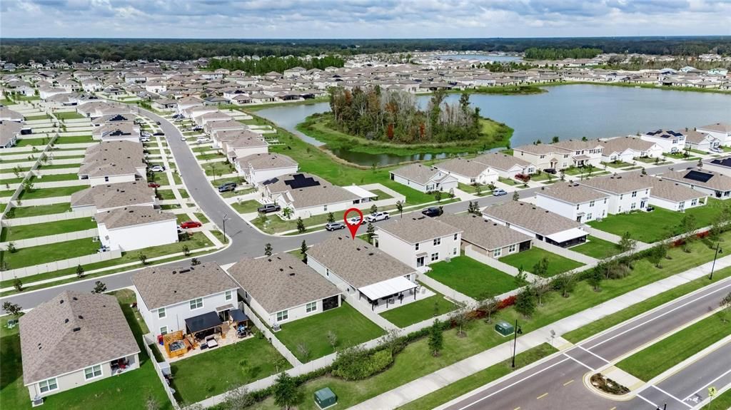 Под контрактом: $369,000 (4 спален, 2 ванн, 1846 Квадратных фут)