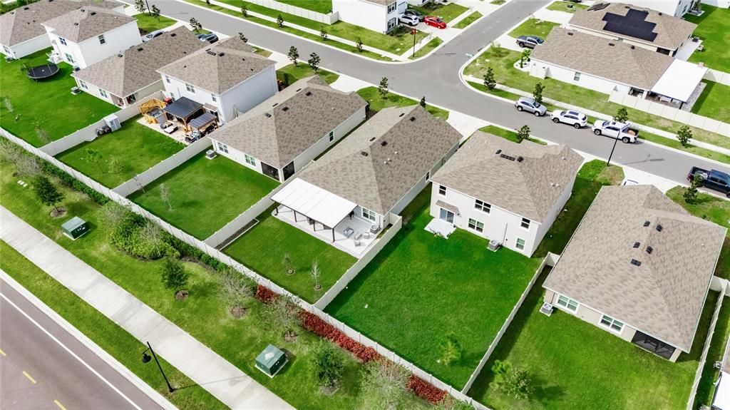 Под контрактом: $369,000 (4 спален, 2 ванн, 1846 Квадратных фут)