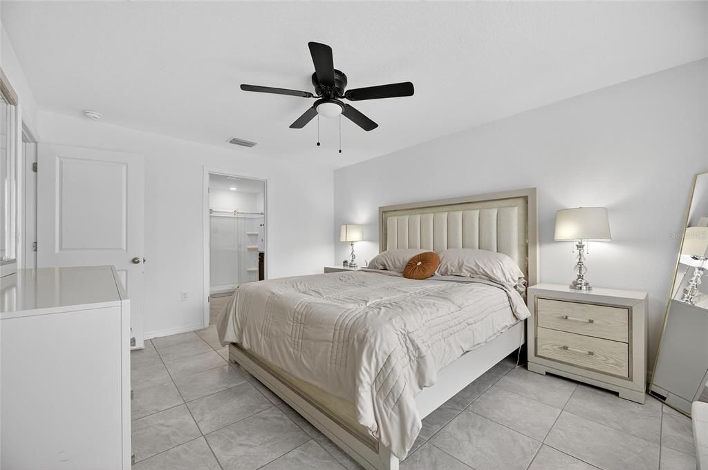 Под контрактом: $369,000 (4 спален, 2 ванн, 1846 Квадратных фут)