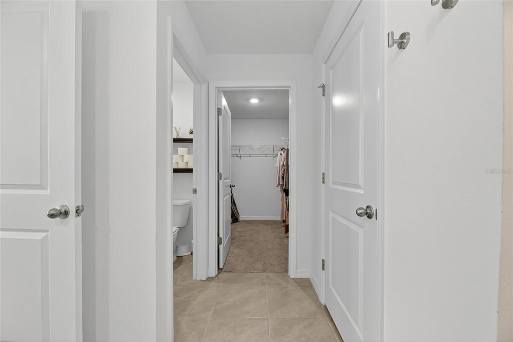 Под контрактом: $369,000 (4 спален, 2 ванн, 1846 Квадратных фут)