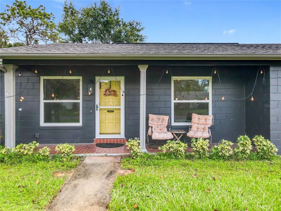 For Sale: $299,900 (3 beds, 2 baths, 1658 Square Feet)