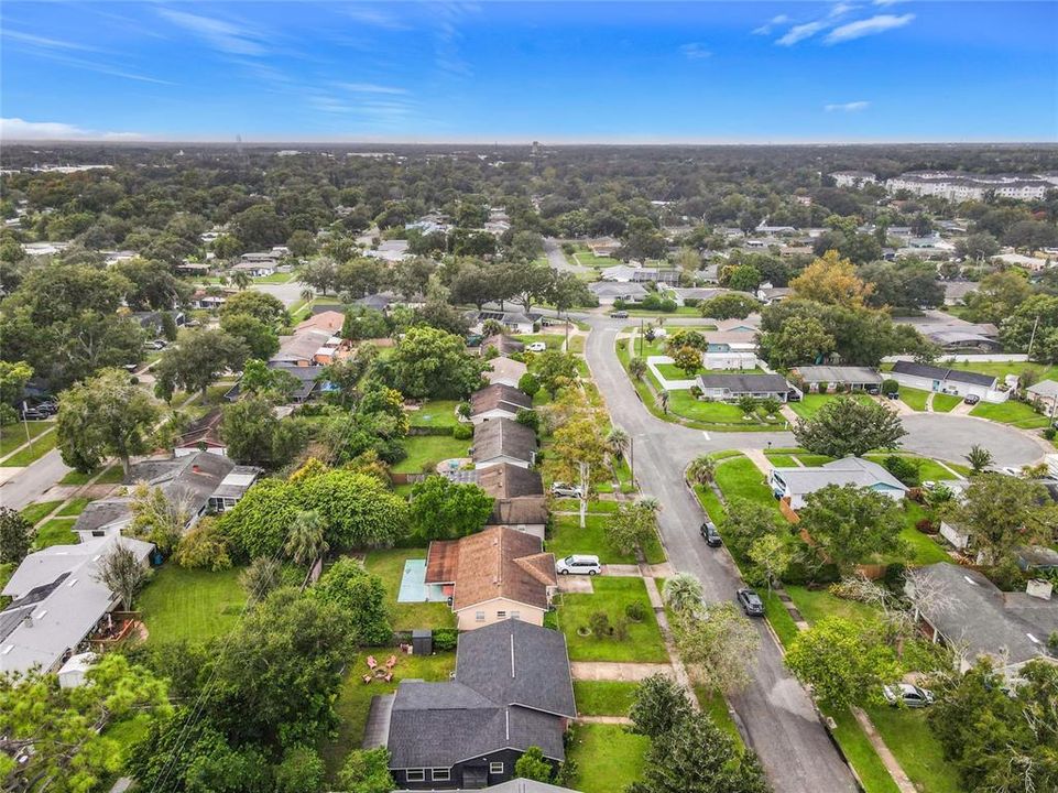 For Sale: $299,900 (3 beds, 2 baths, 1658 Square Feet)