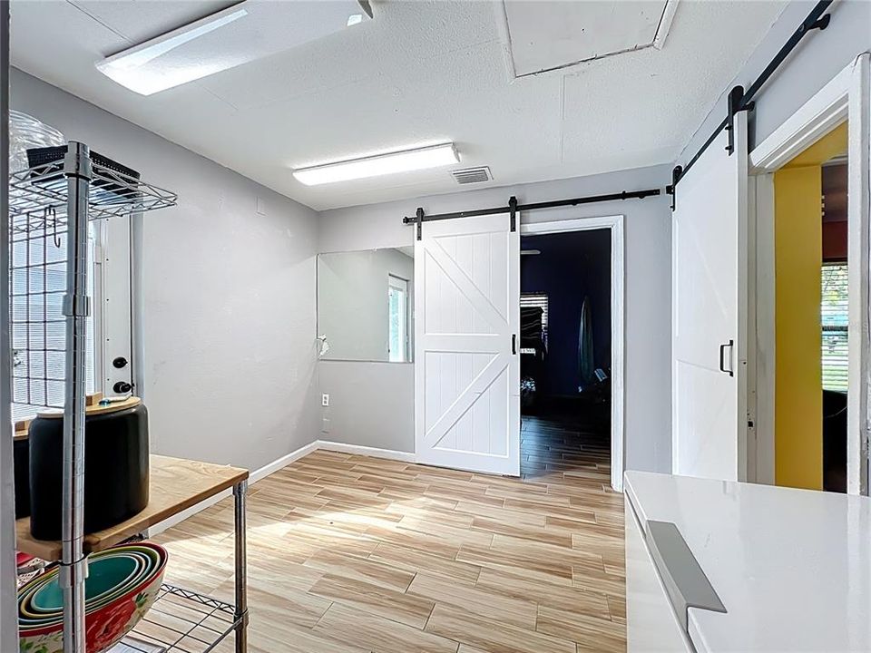 For Sale: $299,900 (3 beds, 2 baths, 1658 Square Feet)