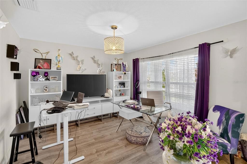 出租: $2,900 (5 贝兹, 3 浴室, 2601 平方英尺)