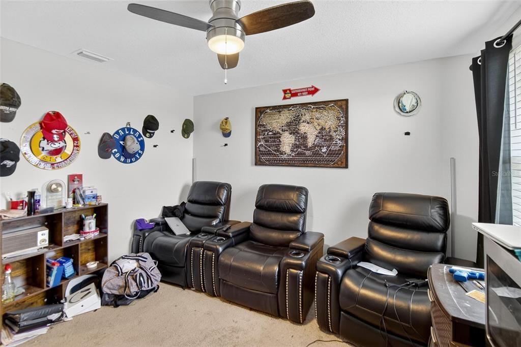 出租: $2,900 (5 贝兹, 3 浴室, 2601 平方英尺)