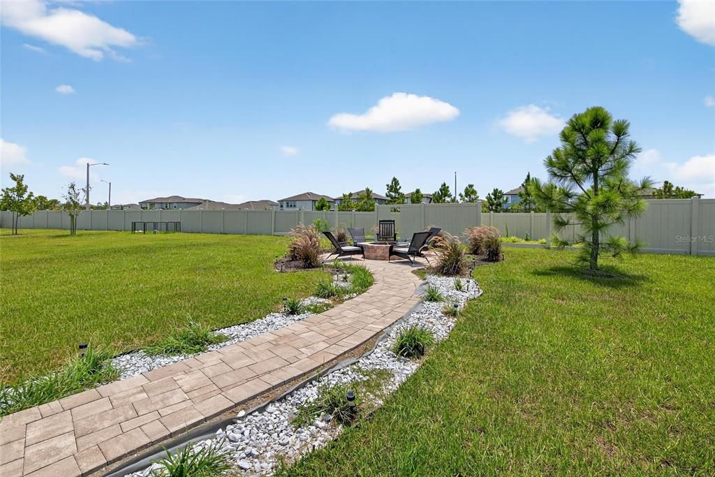 出租: $2,900 (5 贝兹, 3 浴室, 2601 平方英尺)