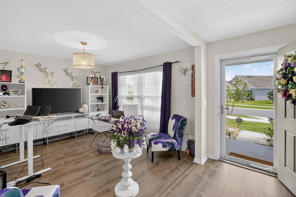 出租: $2,900 (5 贝兹, 3 浴室, 2601 平方英尺)