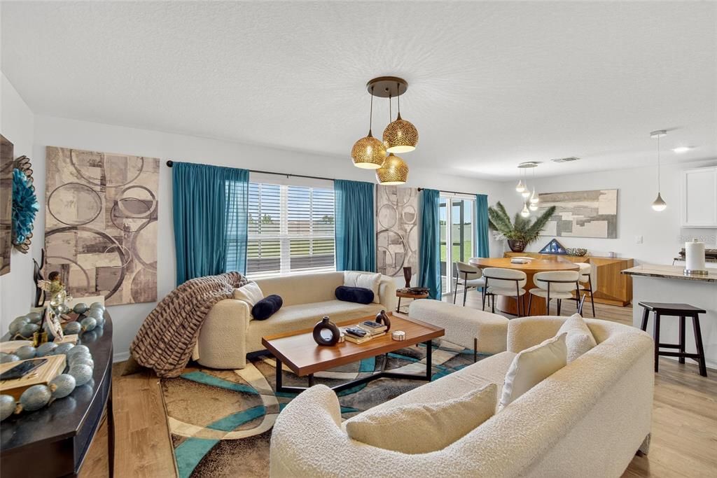 出租: $2,900 (5 贝兹, 3 浴室, 2601 平方英尺)