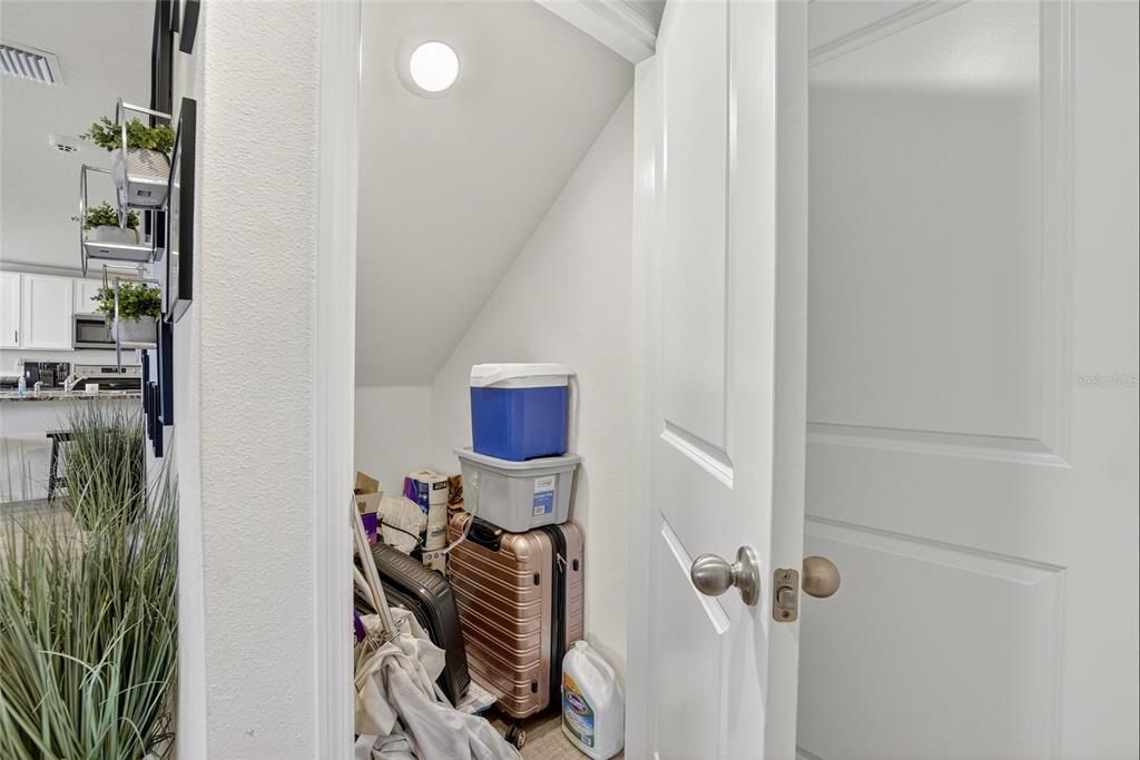 出租: $2,900 (5 贝兹, 3 浴室, 2601 平方英尺)