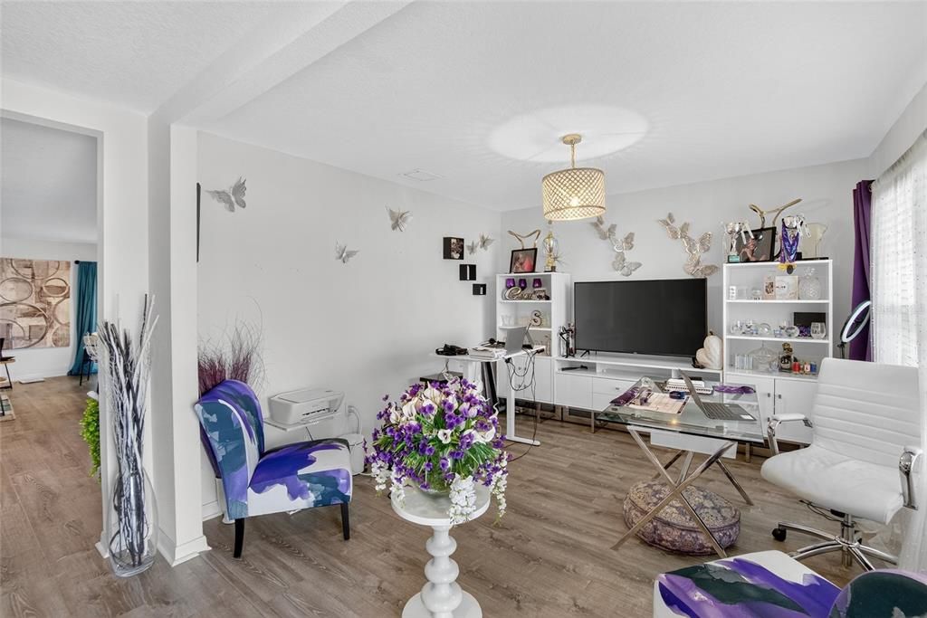 出租: $2,900 (5 贝兹, 3 浴室, 2601 平方英尺)