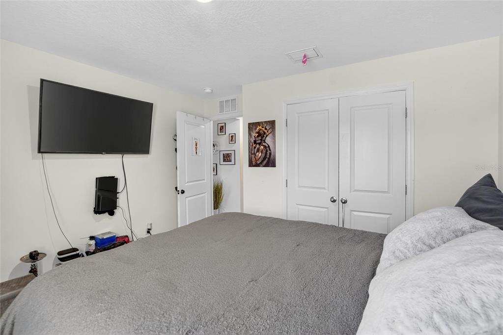 出租: $2,900 (5 贝兹, 3 浴室, 2601 平方英尺)