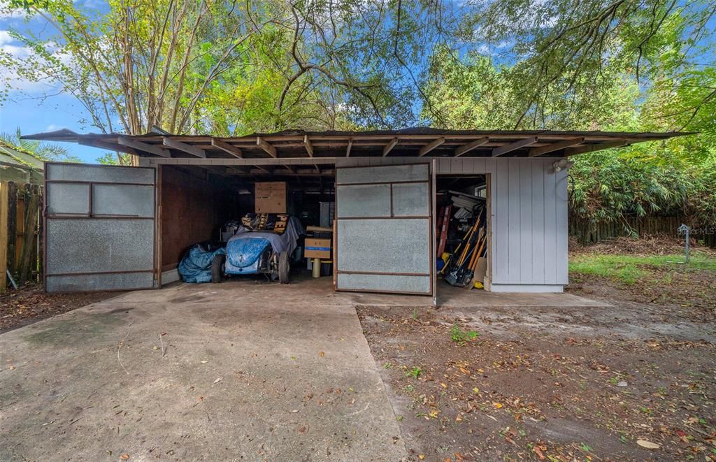 Active With Contract: $185,000 (2 beds, 1 baths, 1040 Square Feet)