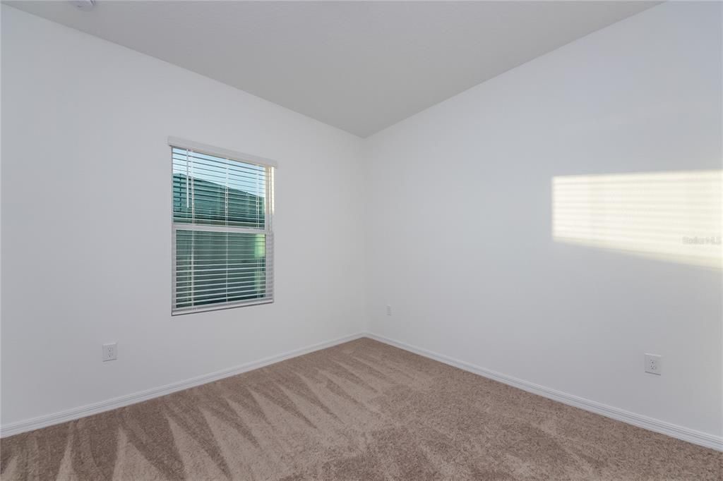 En Renta: $1,945 (4 camas, 2 baños, 1992 Pies cuadrados)